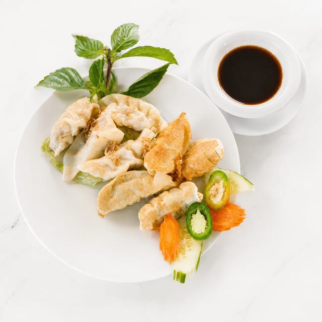 A9. Dumpling Crispy or Steamed - Bánh Xếp Chiên & Hấp.