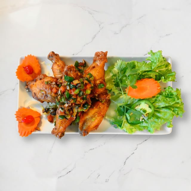 A11. Golden's Crispy Chicken Wings - Canh Gà Chiên.