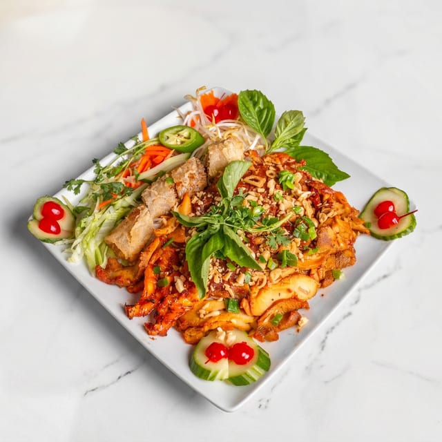B8. Vermicelli Medley - Bún Đặc Biệt.