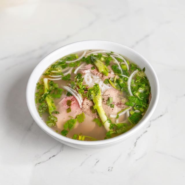 P5. Rare Steak & Brisket - Tái Nạm (M).