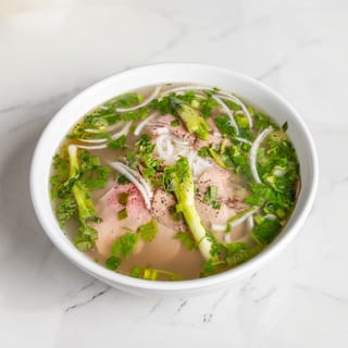 P5. Rare Steak & Brisket - Tái Nạm (M)