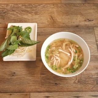 P10. Chicken with Fried Onion - Gà (M)